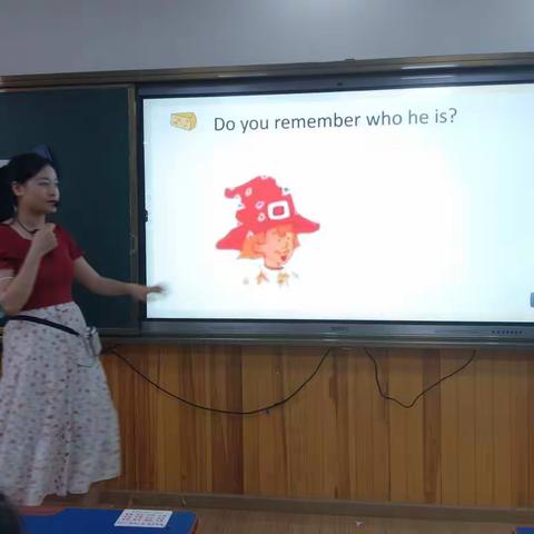 凝心聚力促教研，齐心协力共成长——记钟家村小学英语组教研活动