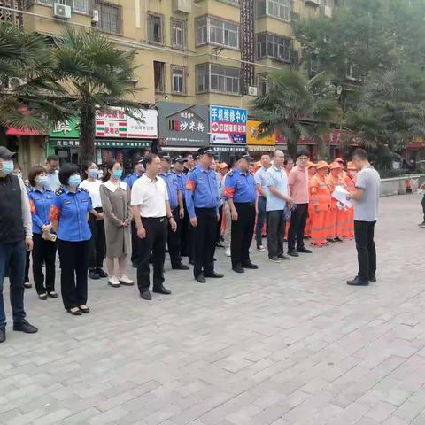 中山门街道开展“迎国庆 助力十四运”辖区环境大整治活动