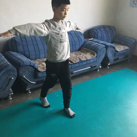 身体动起来，健康走起来