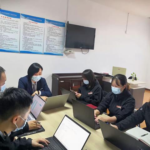 武汉奥莱推进国庆复盘，让下一次做到更好