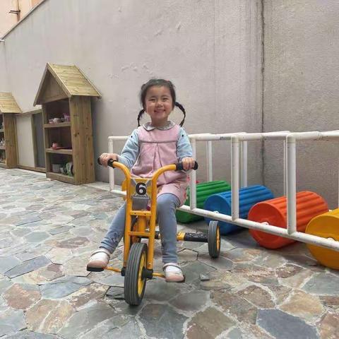 “童音童语讲故事”来安县示范幼儿园开展讲故事活动