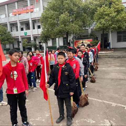 松江联合学校霭市校区：三月学雷锋，做文明学生。