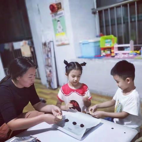 浸润童年心  团圆千万家