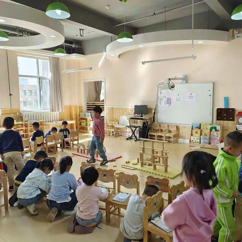 陇能伟才幼儿园——中三班积木建构游戏（副本）