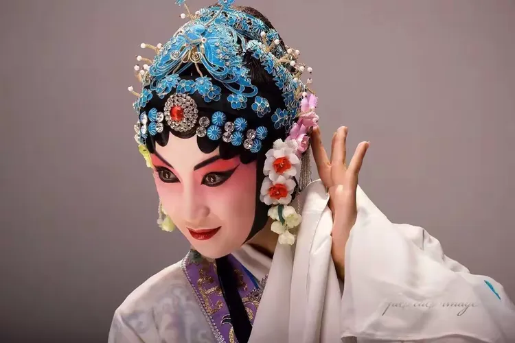 欣赏陈升的《牡丹亭外》