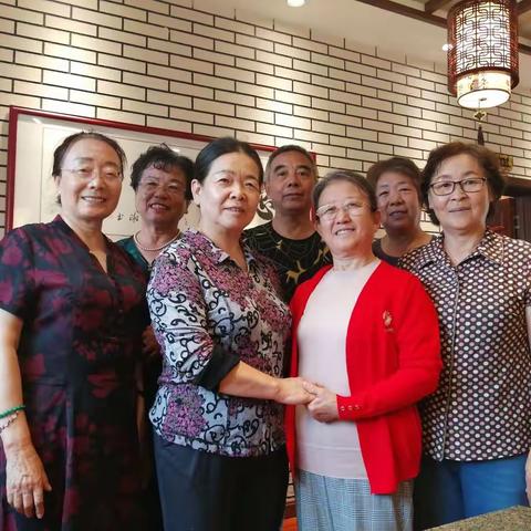 岁月飞逝情依旧