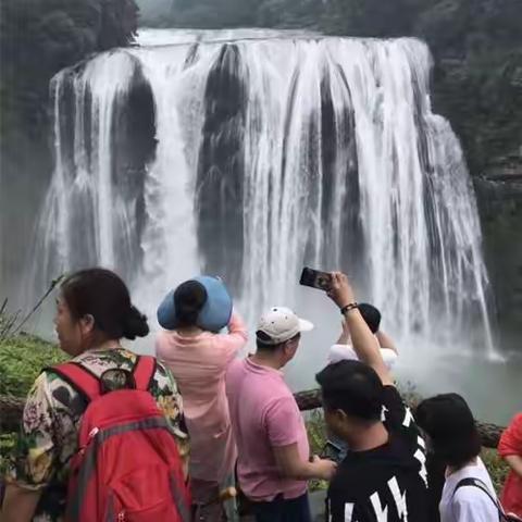 贵州高原上的一支特种部队（黄果树瀑布）