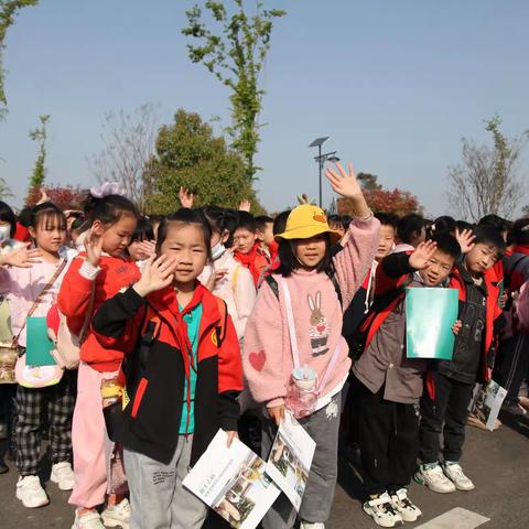 不负好春光，一起“趣”研学 ——襄阳市东津镇中心小学2023春季桃花岭研学旅行