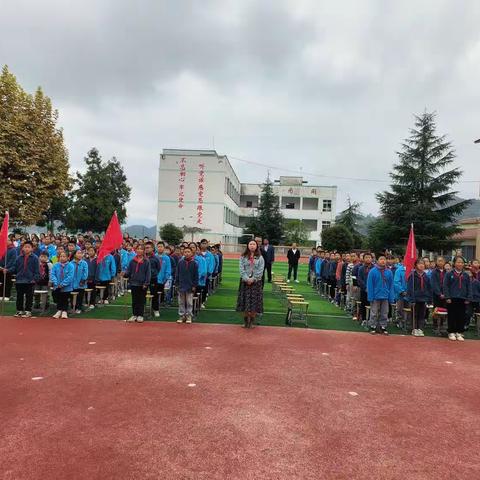 桃源小学“喜迎建队日 争做好队员”活动