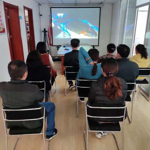 花园北区组织观看防范一氧化碳中毒警示片