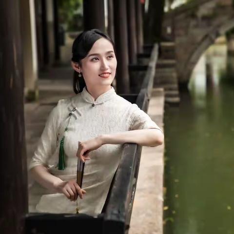 小桥 酒香 水韵烟雨中