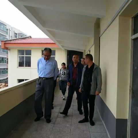 新学期新起点，策马扬鞭催奋进 ----教科局督查组到王桥小学检查开学工作