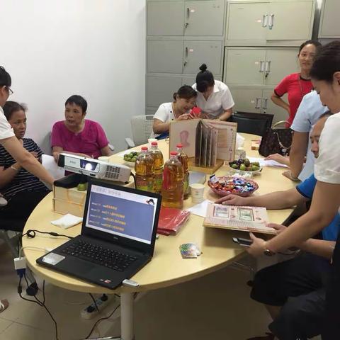 激情仲夏 炫彩营销 内江分行三季度产品销售动态