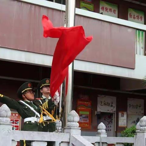 “乐学、善教、深思”教学相长，助力师生共成长——通泉二小第三周值周纪实