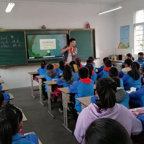 小花绽放待呵护——运河小学三年级组研讨活动掠影（十四）