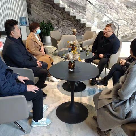 碑林区经贸局局长赵永强一行走访泛太国际