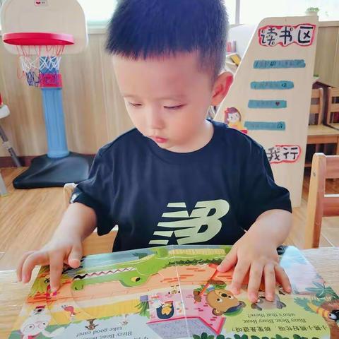 摩西幼儿园托班李思陶小朋友在园美好时光记录