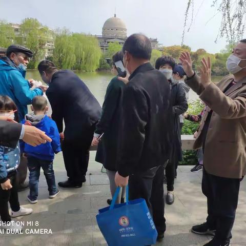 保护生态环境    尽展爱心无限