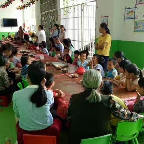 喜迎端午过快乐节，左安清华幼儿园包饺子亲子活动