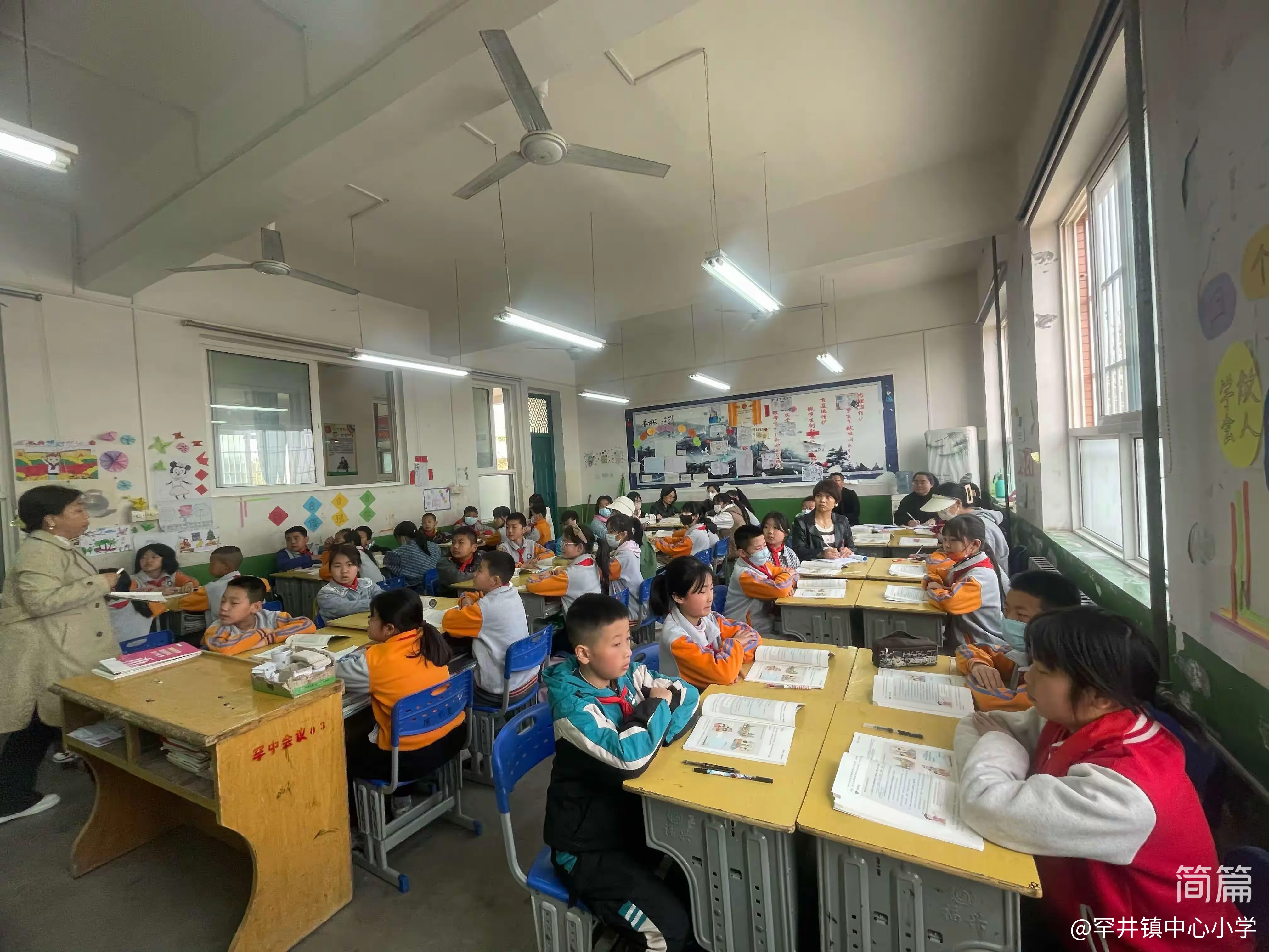 简篇-思政练兵强技能 培根铸魂育新人 罕井镇中心小学思政课大练兵