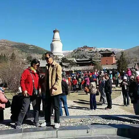 二连老兵山西五台山，河边游 （2017年4月24日)
