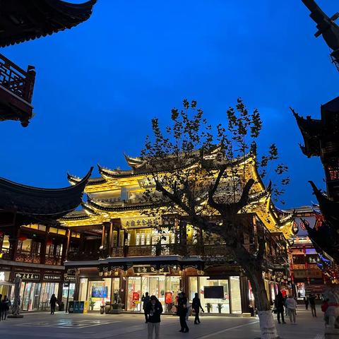 城隍庙的灯光秀