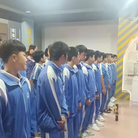 “ 读万卷书，不如行万里路” ——琼中县实验学校四、七年级研学之旅
