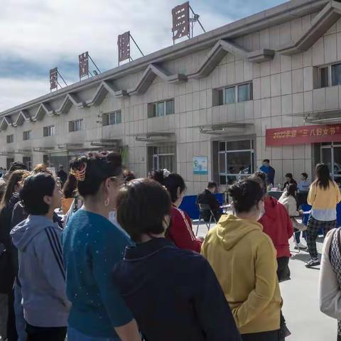 荣尚健身迎“三八妇女节”跳绳比赛