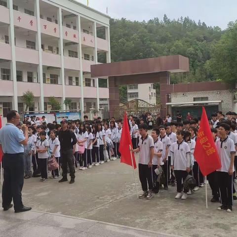 潭山学校赴韩山研学营地开展研学实践活动