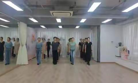 东方美丽艺术团