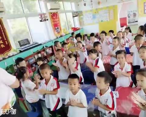 王辇庄幼儿园大一班“快乐迎中秋”主题活动