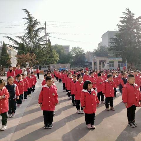 示范幼儿园银杏分园“关注消防安全”主题升旗仪式