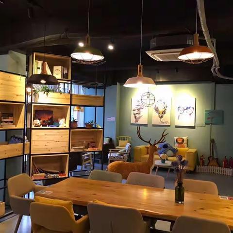 四季酒店 & 秋季会员餐厅