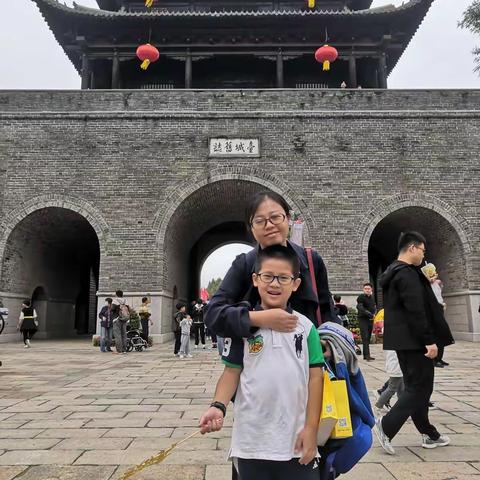 国庆游古城 逐梦台儿庄