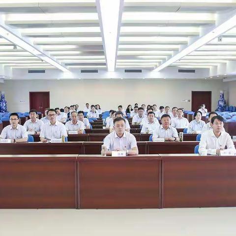 分行开展“重温峥嵘岁月 礼赞建党百年”党史学习课堂（第四期）