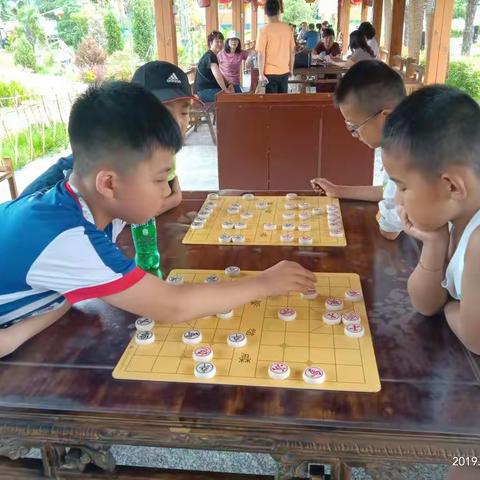 成县天马象棋培训班渔乐农庄亲子同乐象棋赛