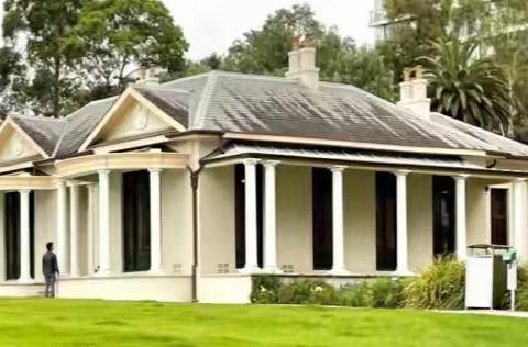 百年老宅里的画展