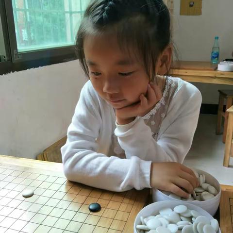 晨曦小明星之贺嘉雨