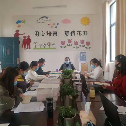 停课不停学，我们“宅”一起  ——靖西市第七小学一年级师生共进步
