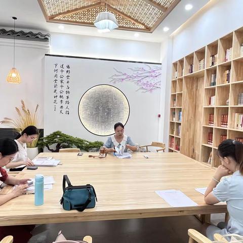 师徒结对传帮带，说课展示促成长