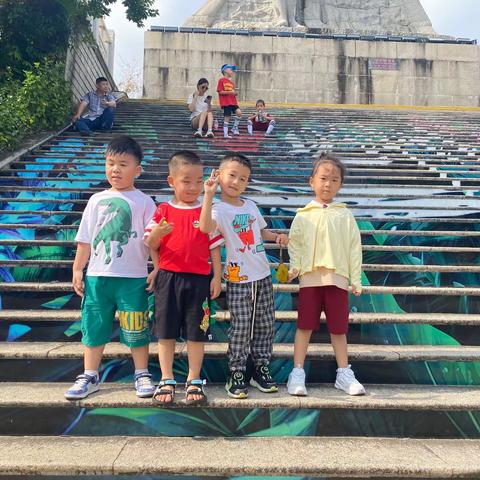 中三班    🏰第十一周  🏖️春游踏青🫧🫧