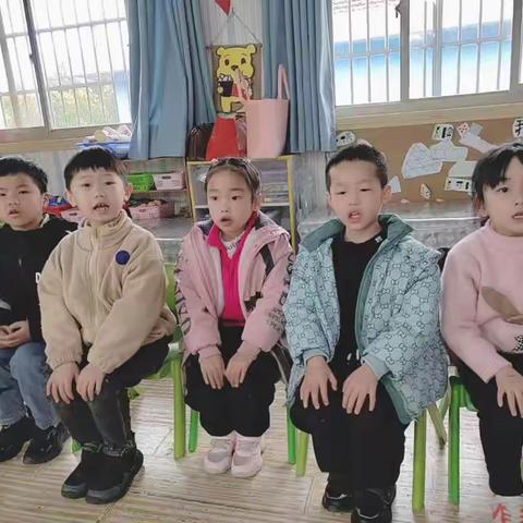 大四班——古诗《悯农》+手工《时钟》