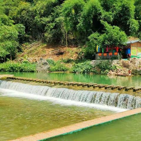 【超哥欢乐行】游泳浆板惊现神秘溶洞