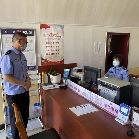 警务督察大队各单位值班备勤及警车管理等情况进行现场督察
