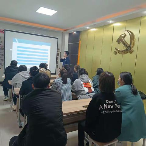 新华消防大队携手消防志愿者走进社区开展消防安全培训活动