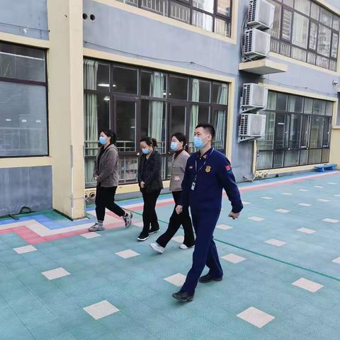 新华消防大队检查辖区幼儿园  消除火患保萌娃安全