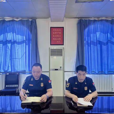 华阴市消防救援大队召开7月份消防监督执法例会