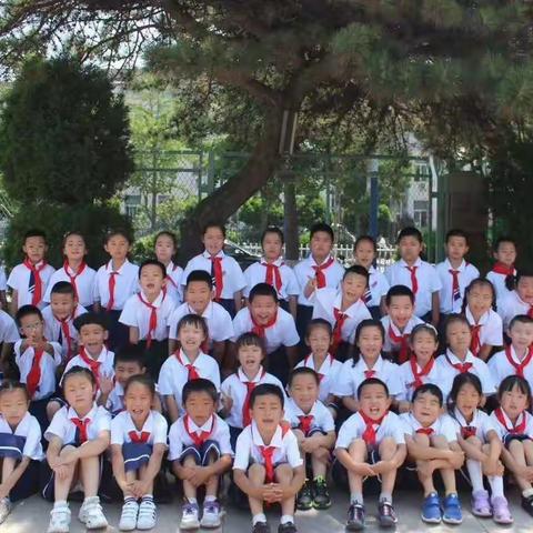 吉庆小学二年二班