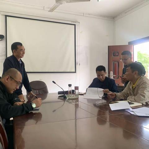 省护路办吴达军督导检查二十大期间向西Ⅷ场线路巡防工作