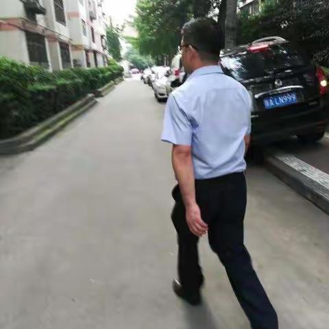 长乐中路街道主要领导督导检查创卫复审工作落实情况